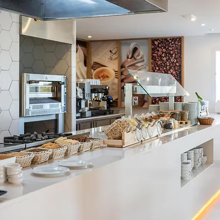 Thb Guya Playa מלון 4*