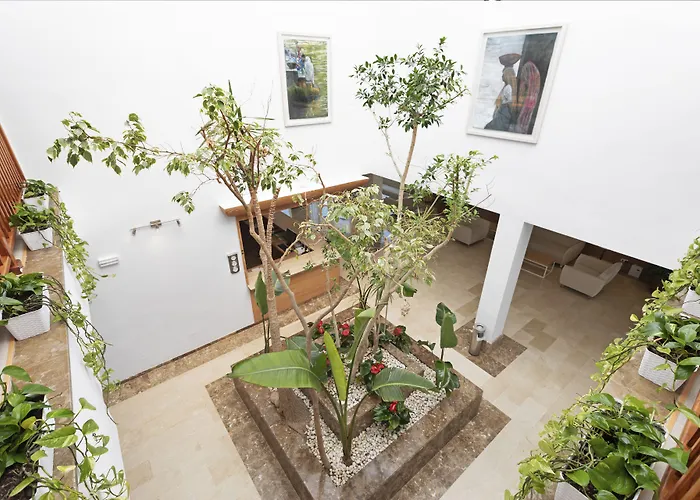 Thb Guya Playa 4* كالا راتخاذا